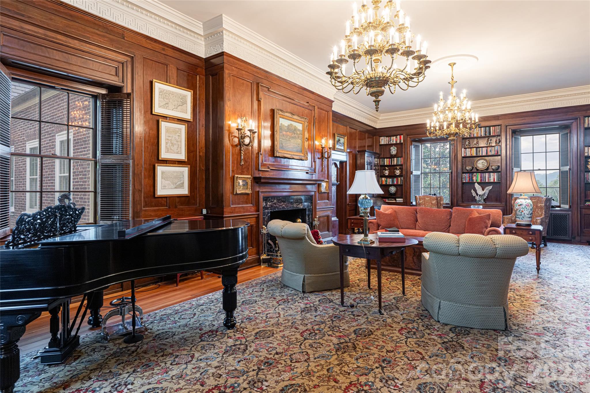 324 Vanderbilt Road — Asheville