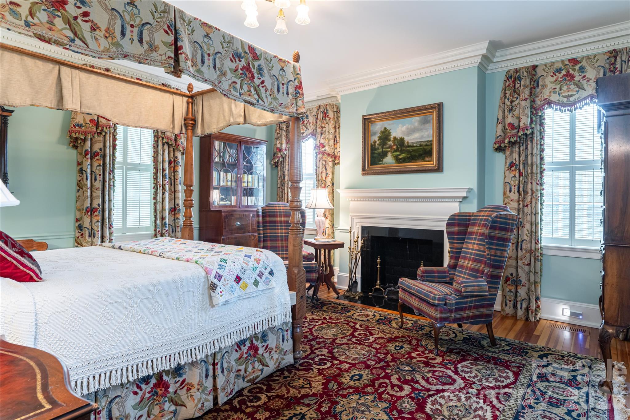 324 Vanderbilt Road — Asheville