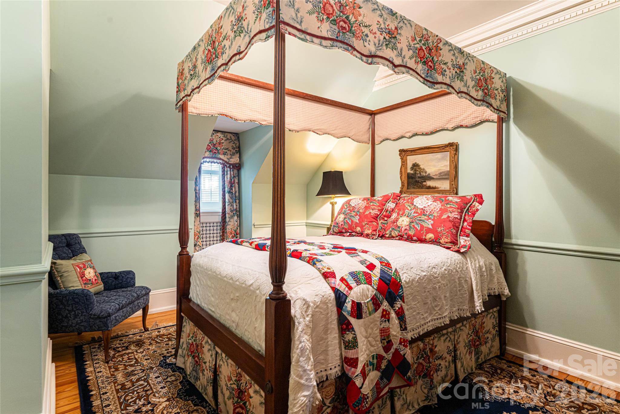 324 Vanderbilt Road — Asheville