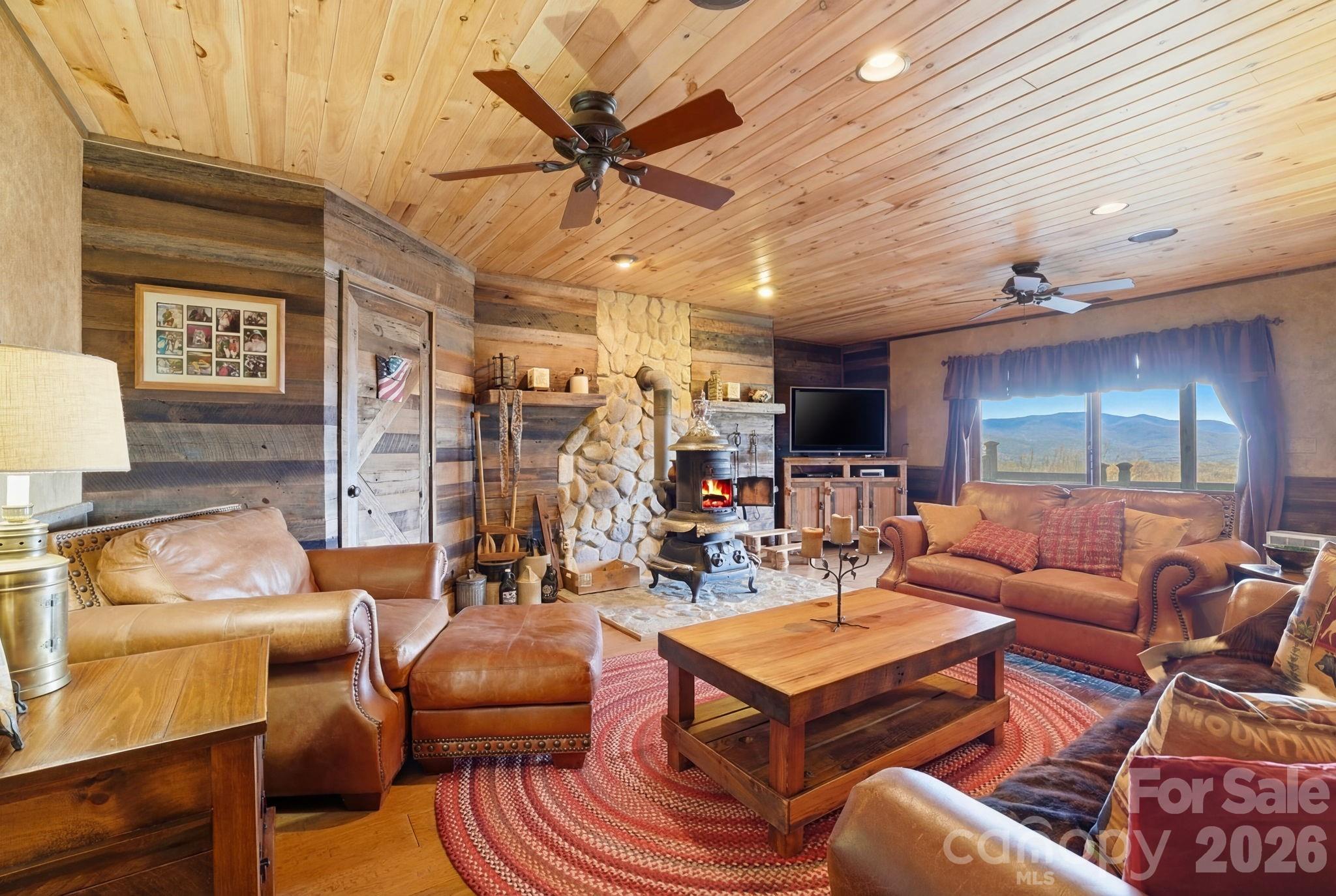 2150 Shellstand Road — Almond