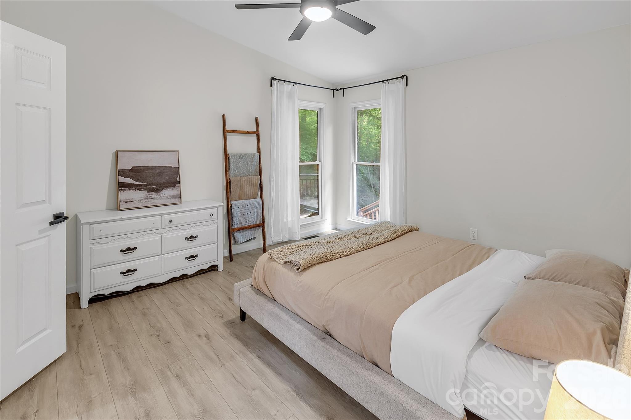 128 Spencer Woods Drive — Dallas