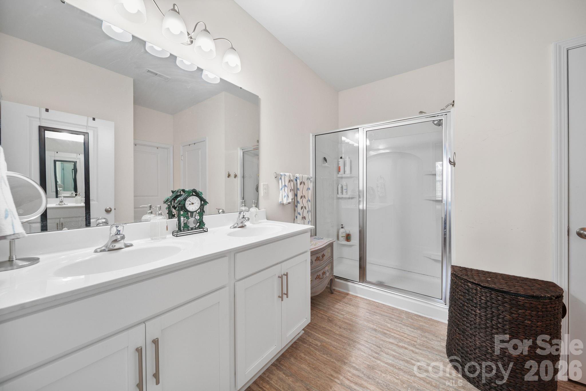 2228 Apple Glen Lane — Charlotte