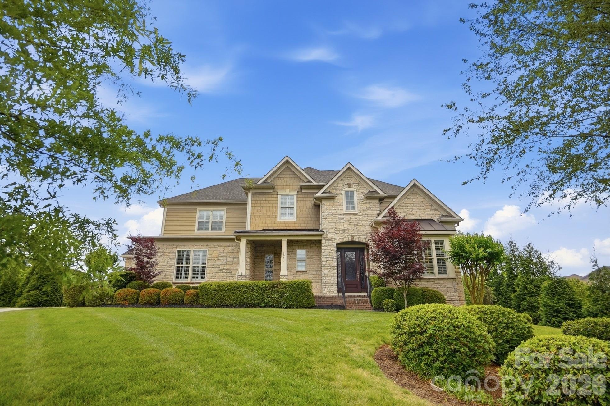308 Walkers Bluff Court — Waxhaw