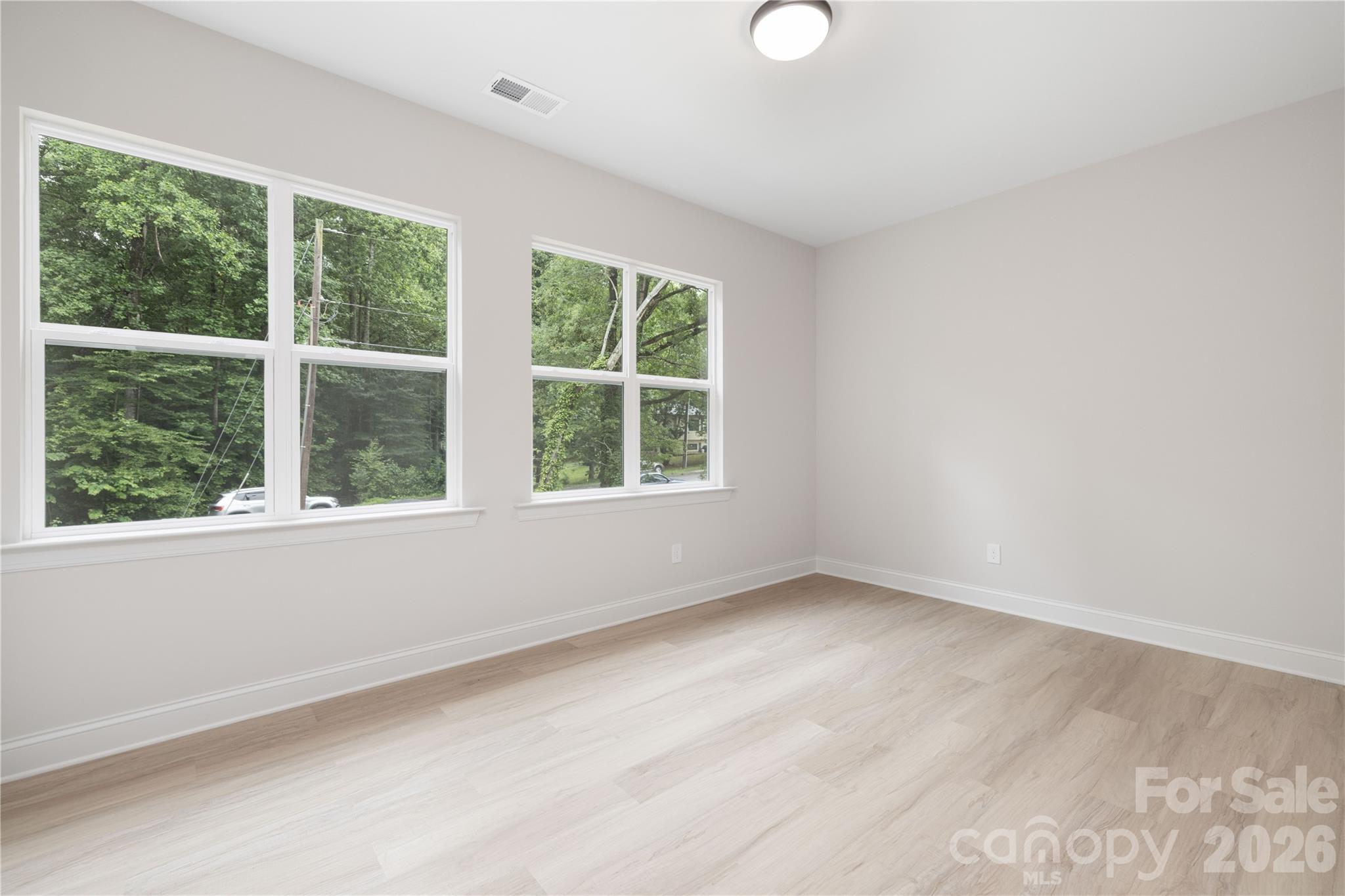 9218 Pinenoll Lane — Charlotte
