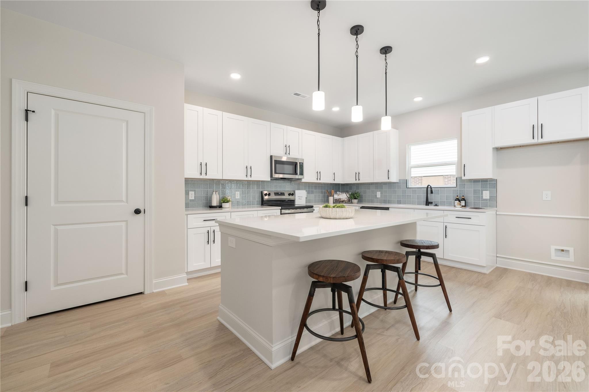 9218 Pinenoll Lane — Charlotte