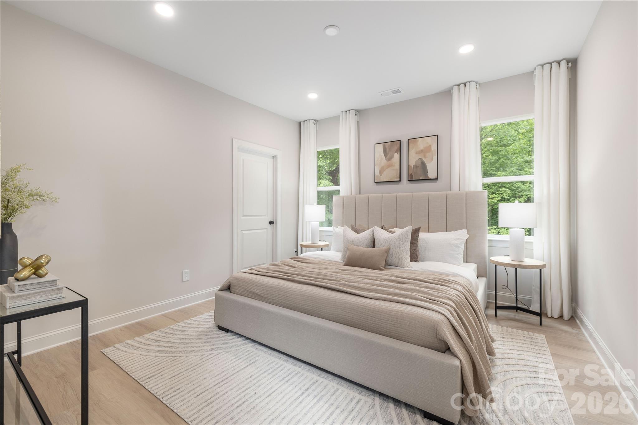 9218 Pinenoll Lane — Charlotte