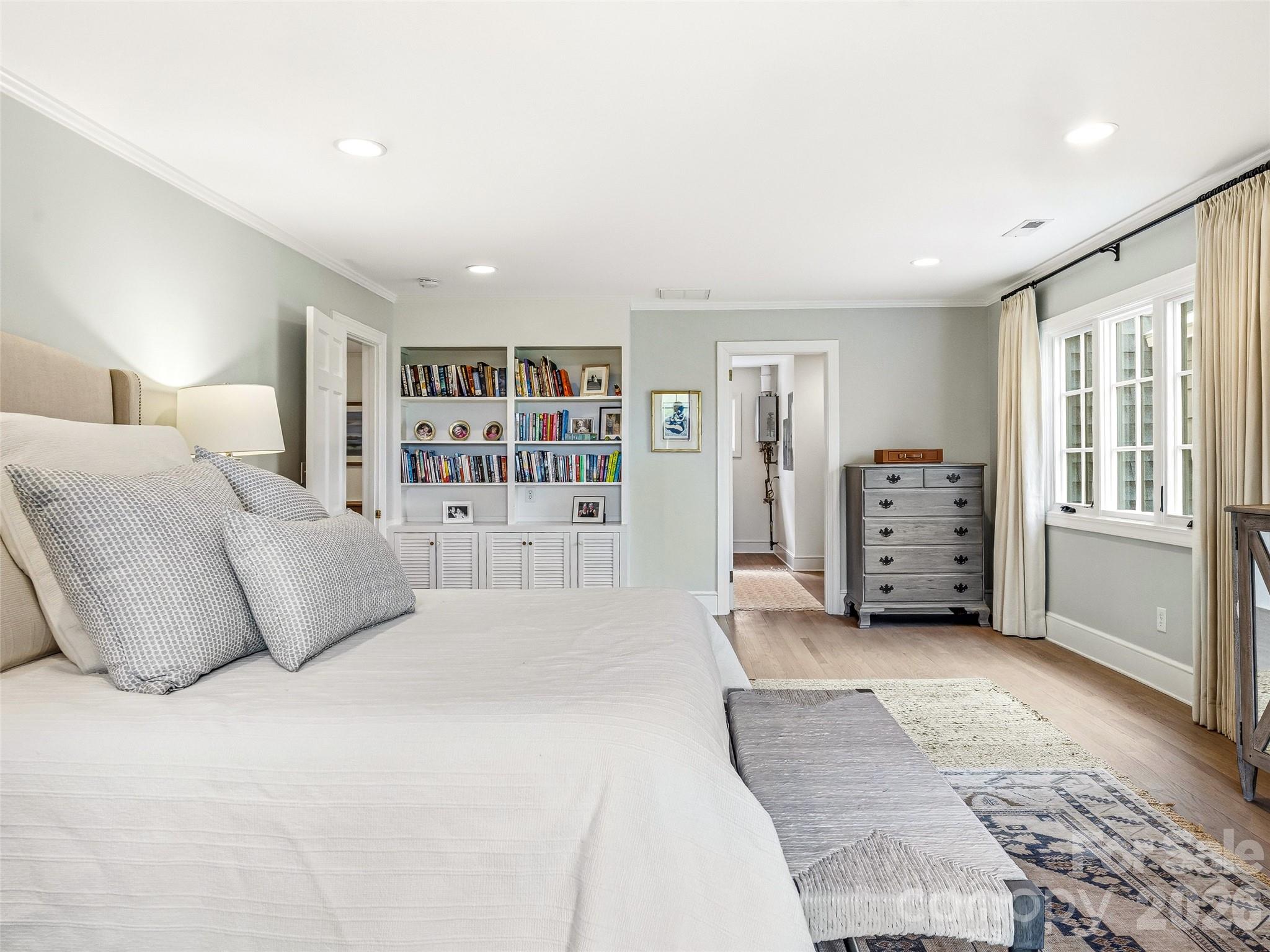 10 Kalimar Heights — Hendersonville
