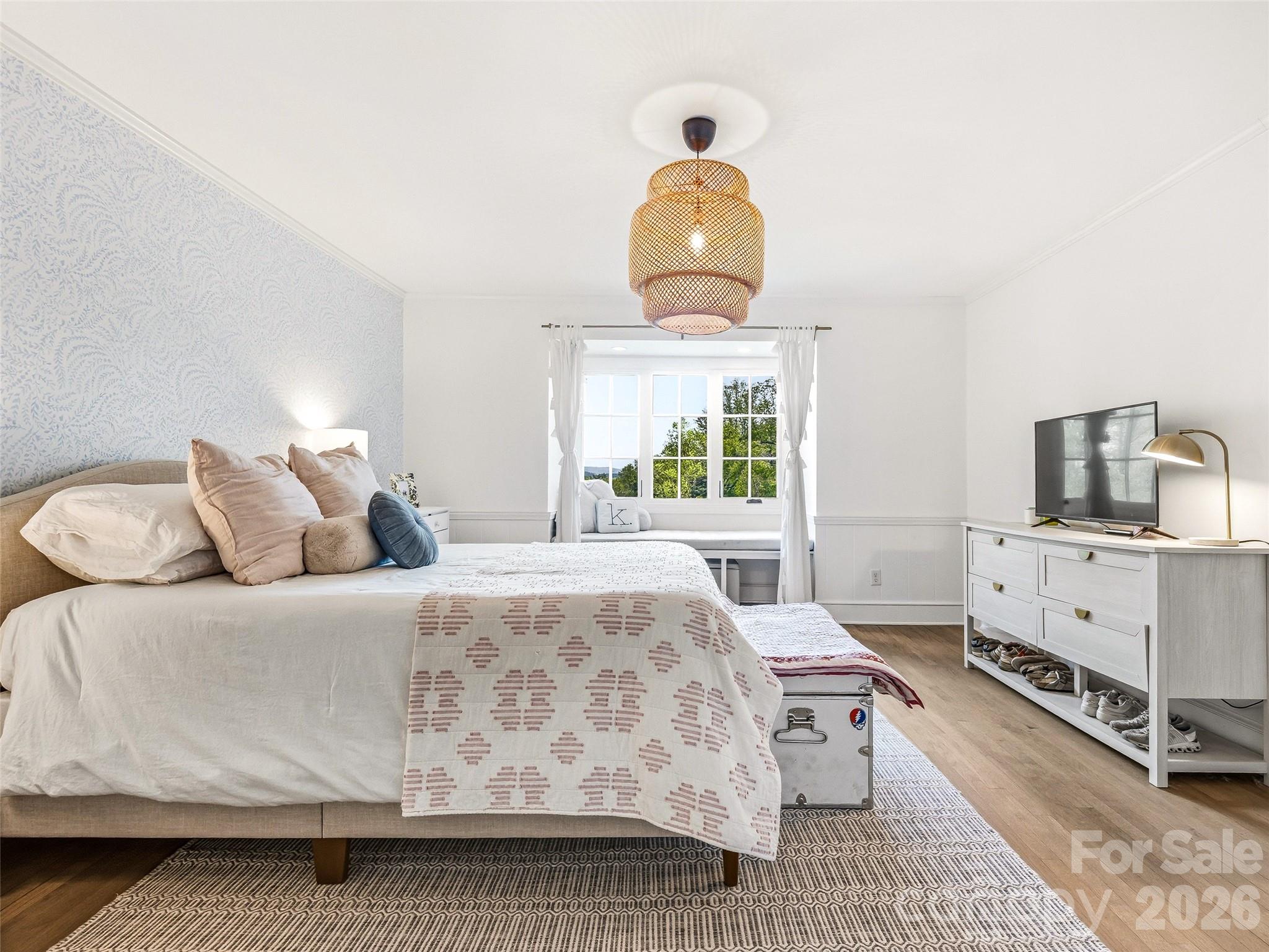 10 Kalimar Heights — Hendersonville