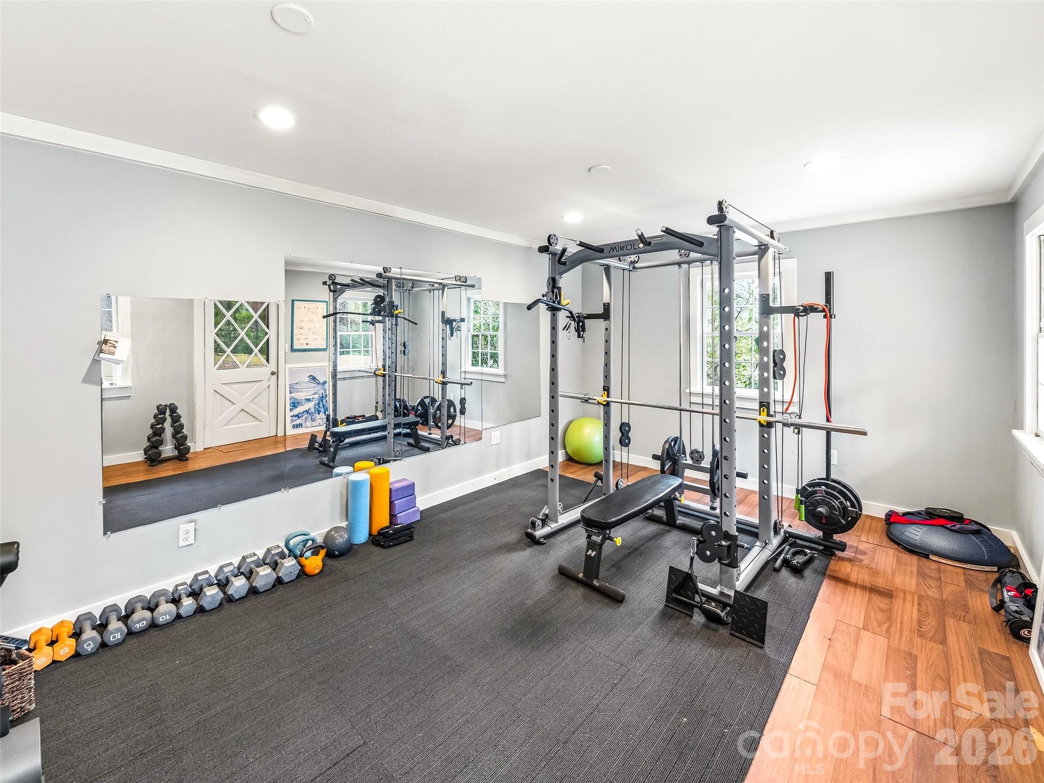 10 Kalimar Heights — Hendersonville
