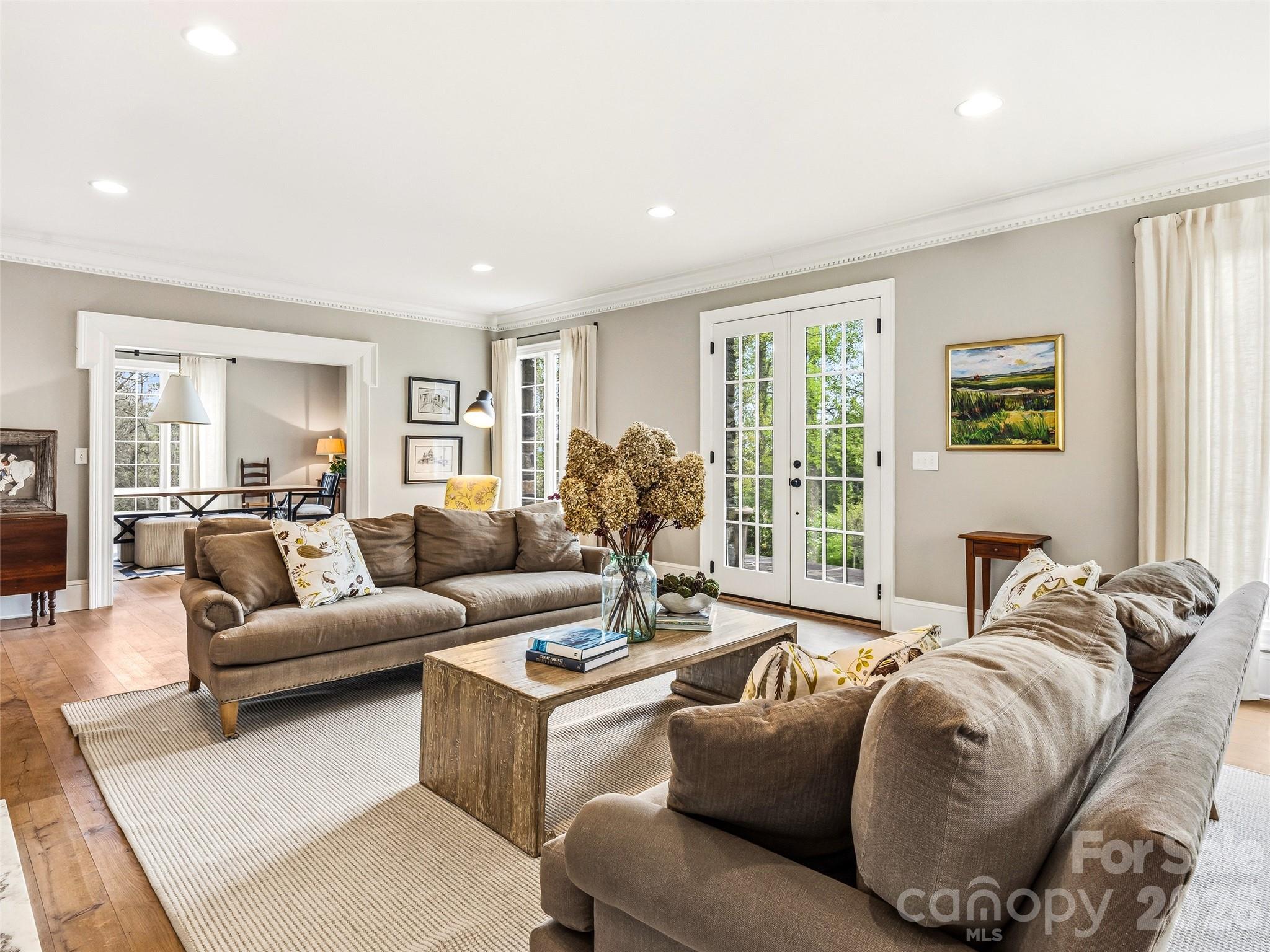 10 Kalimar Heights — Hendersonville