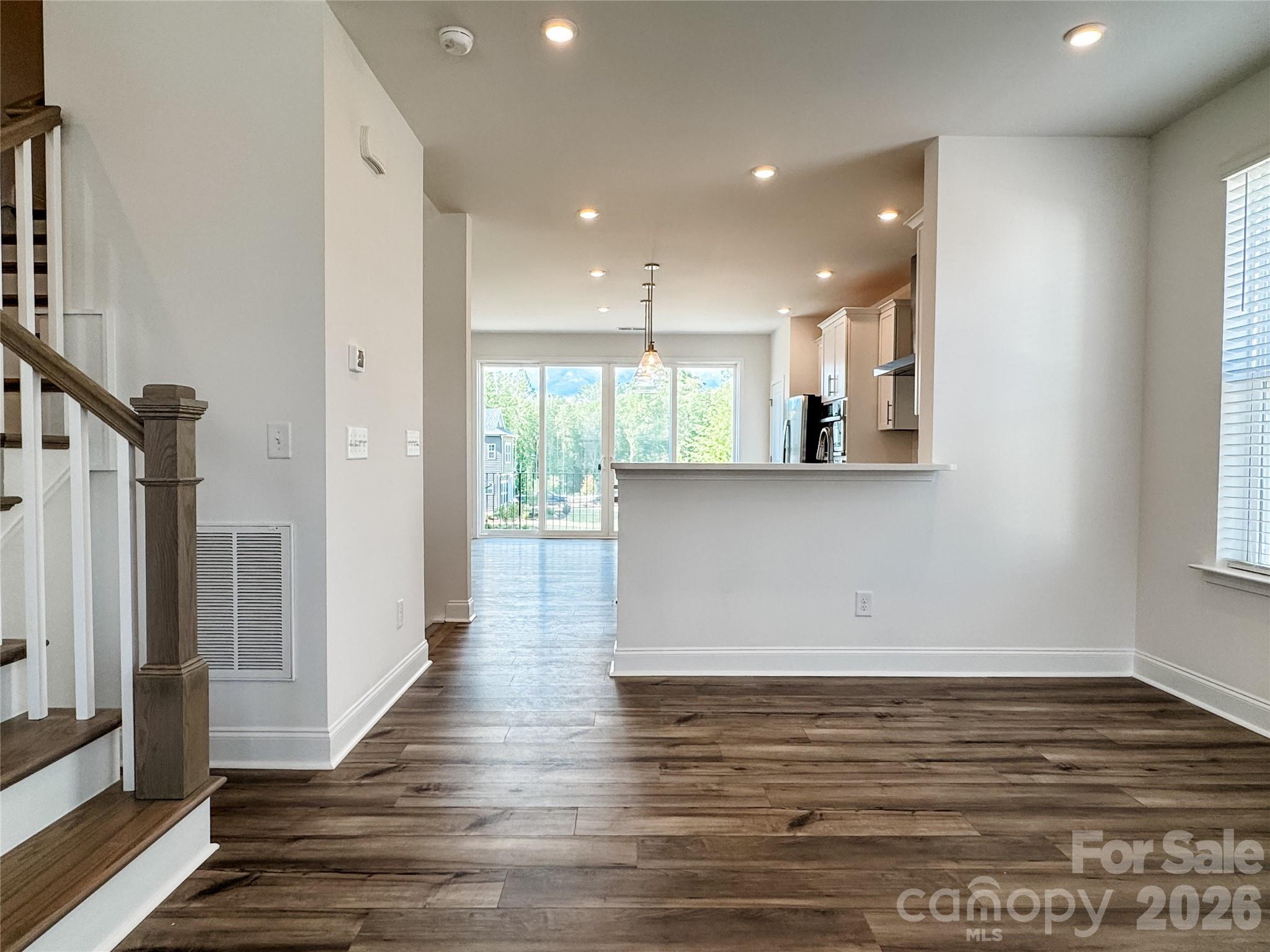 7040 Westrow Avenue — Charlotte