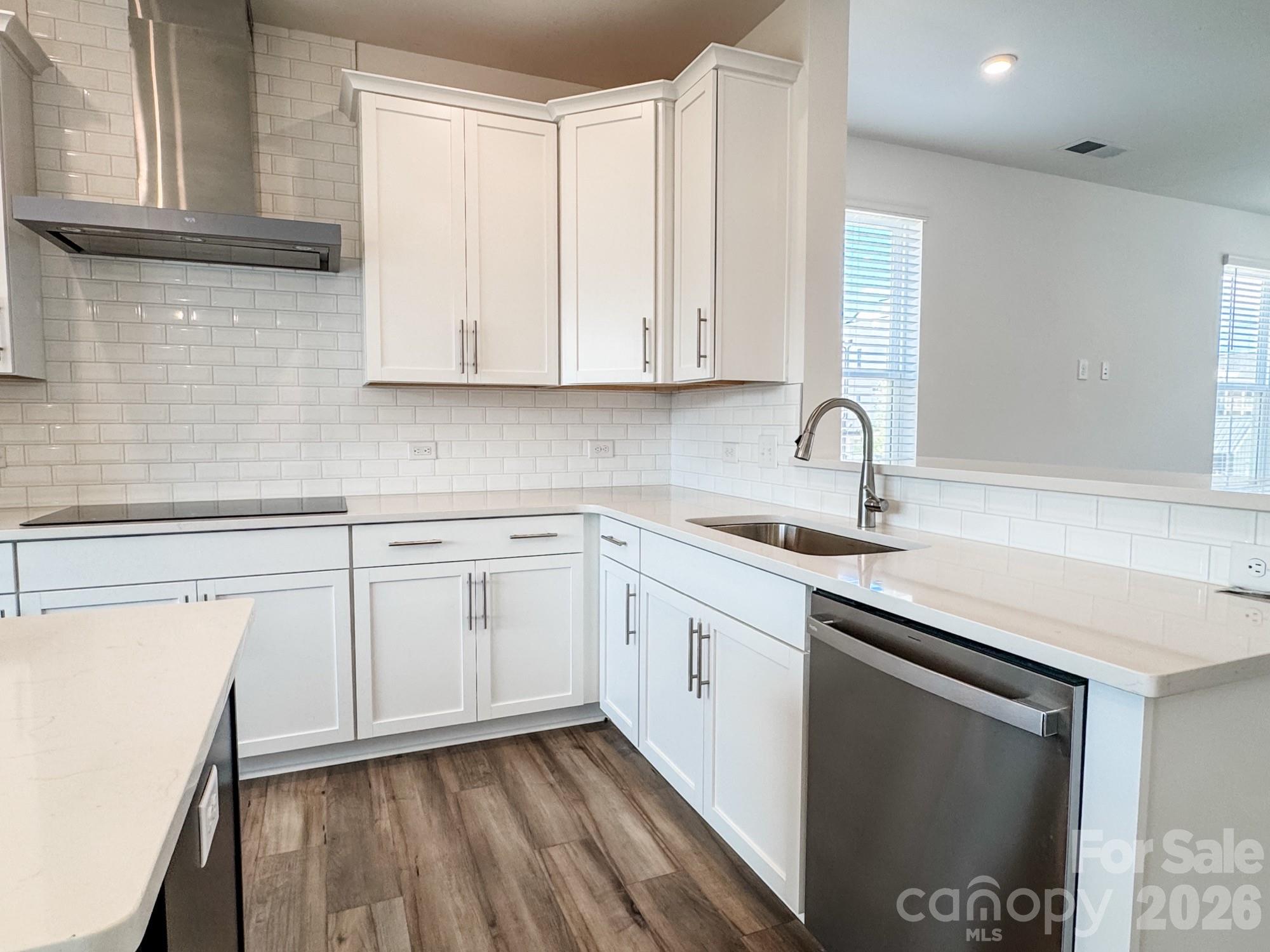 7040 Westrow Avenue — Charlotte