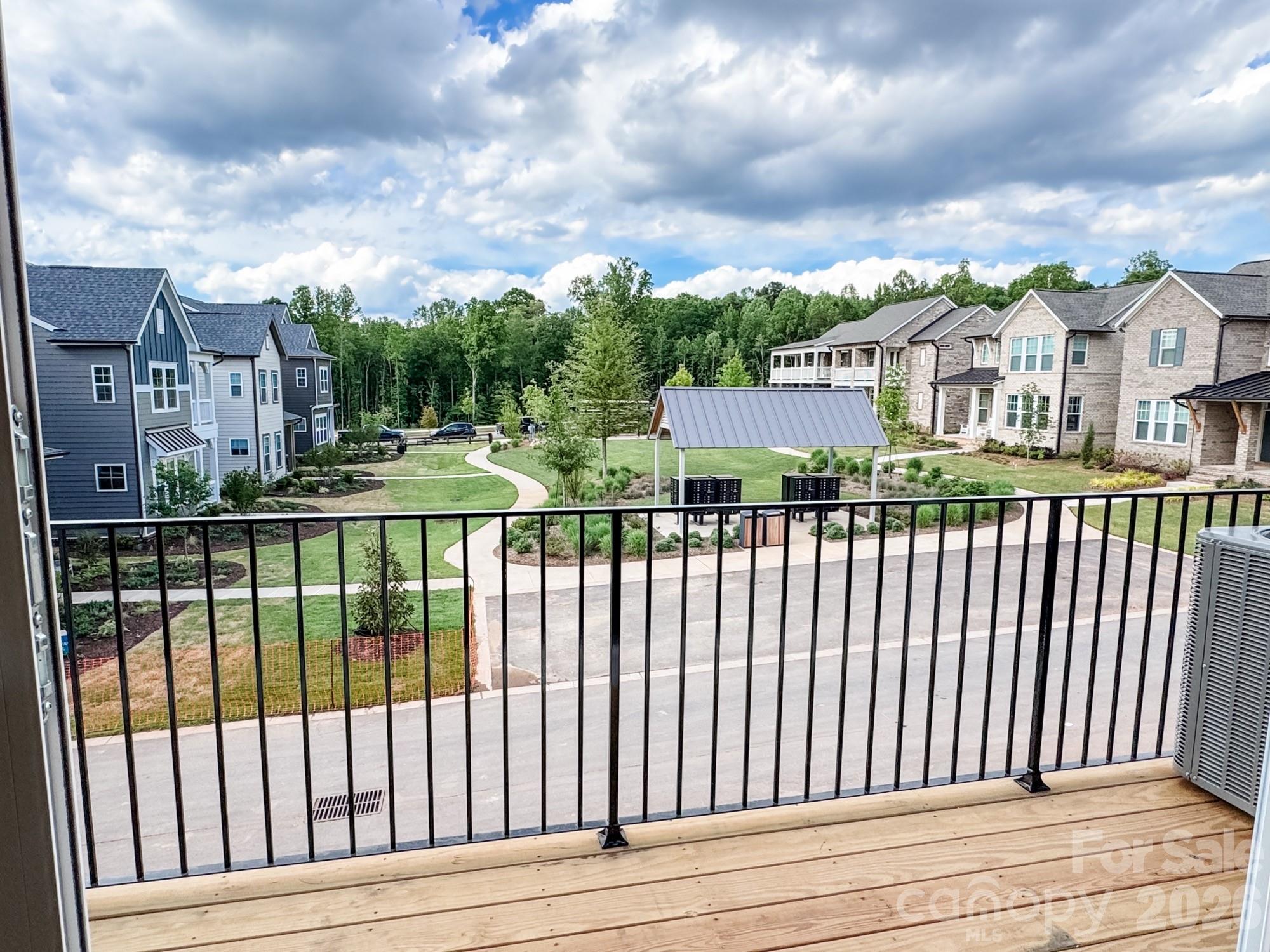 7040 Westrow Avenue — Charlotte