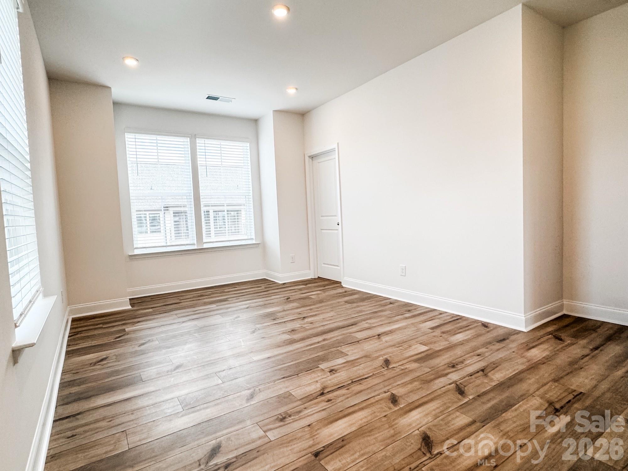 7040 Westrow Avenue — Charlotte