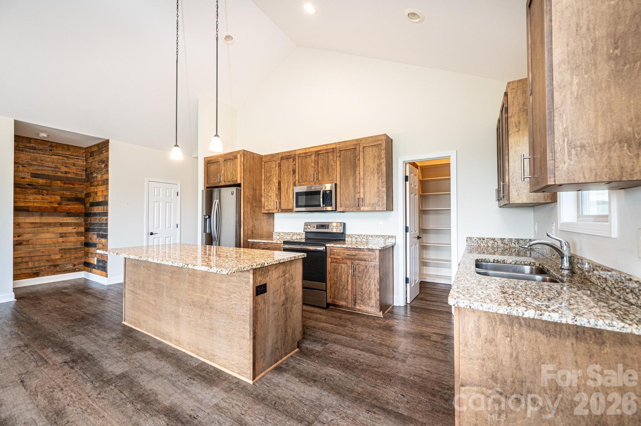 1381 River Club Ridge #C8 — Lenoir