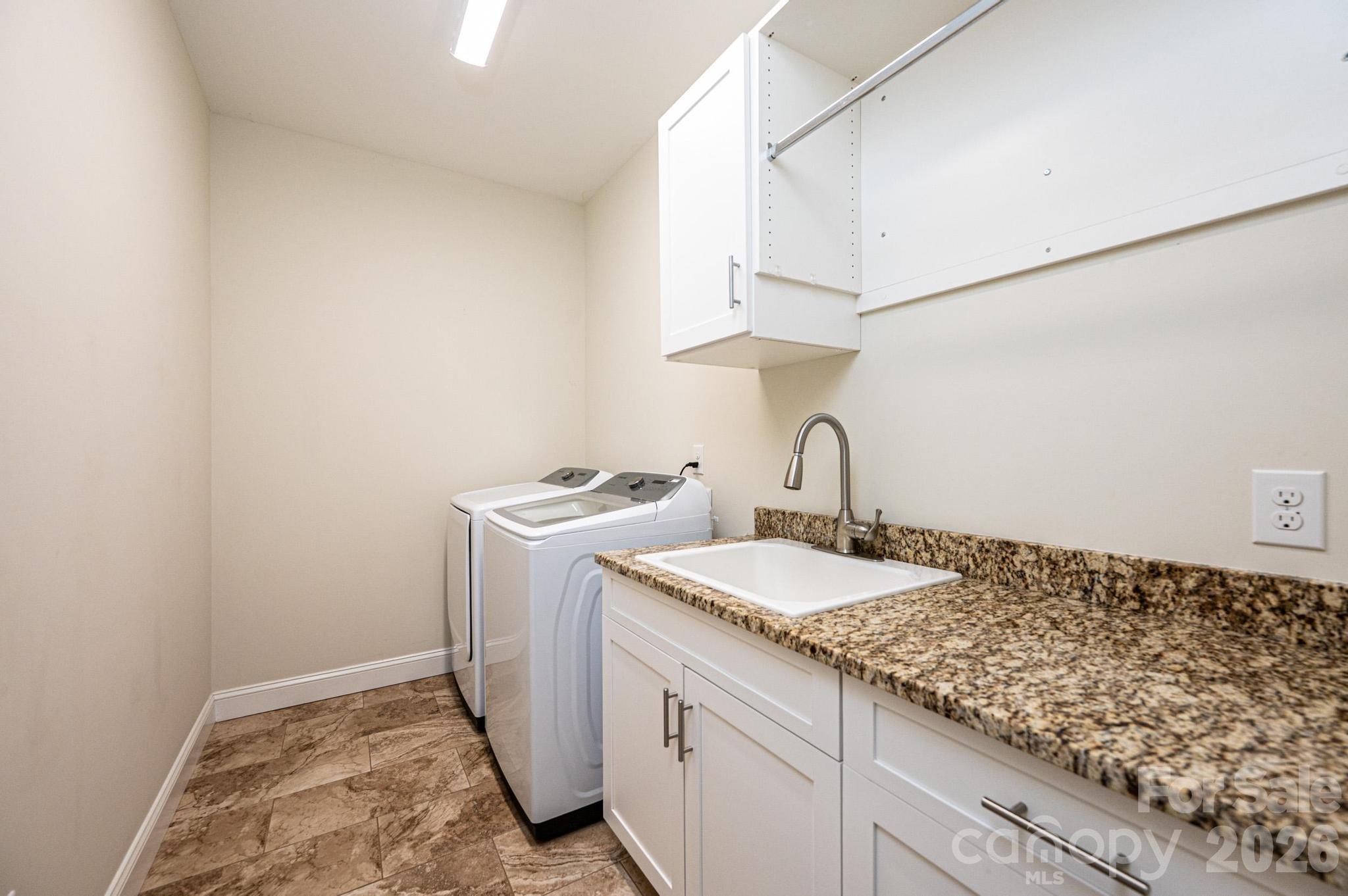 1381 River Club Ridge #C8 — Lenoir