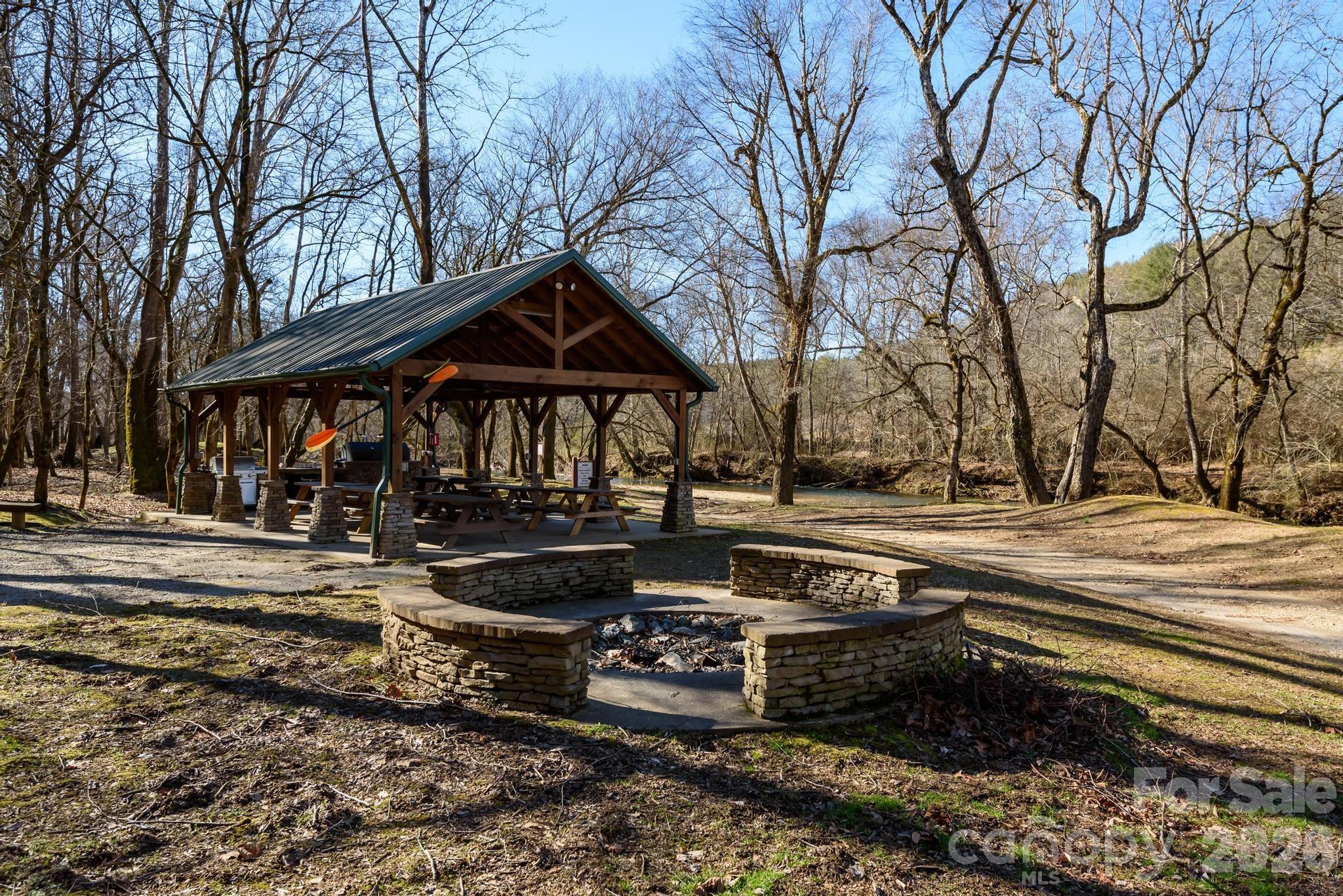 1381 River Club Ridge #C8 — Lenoir