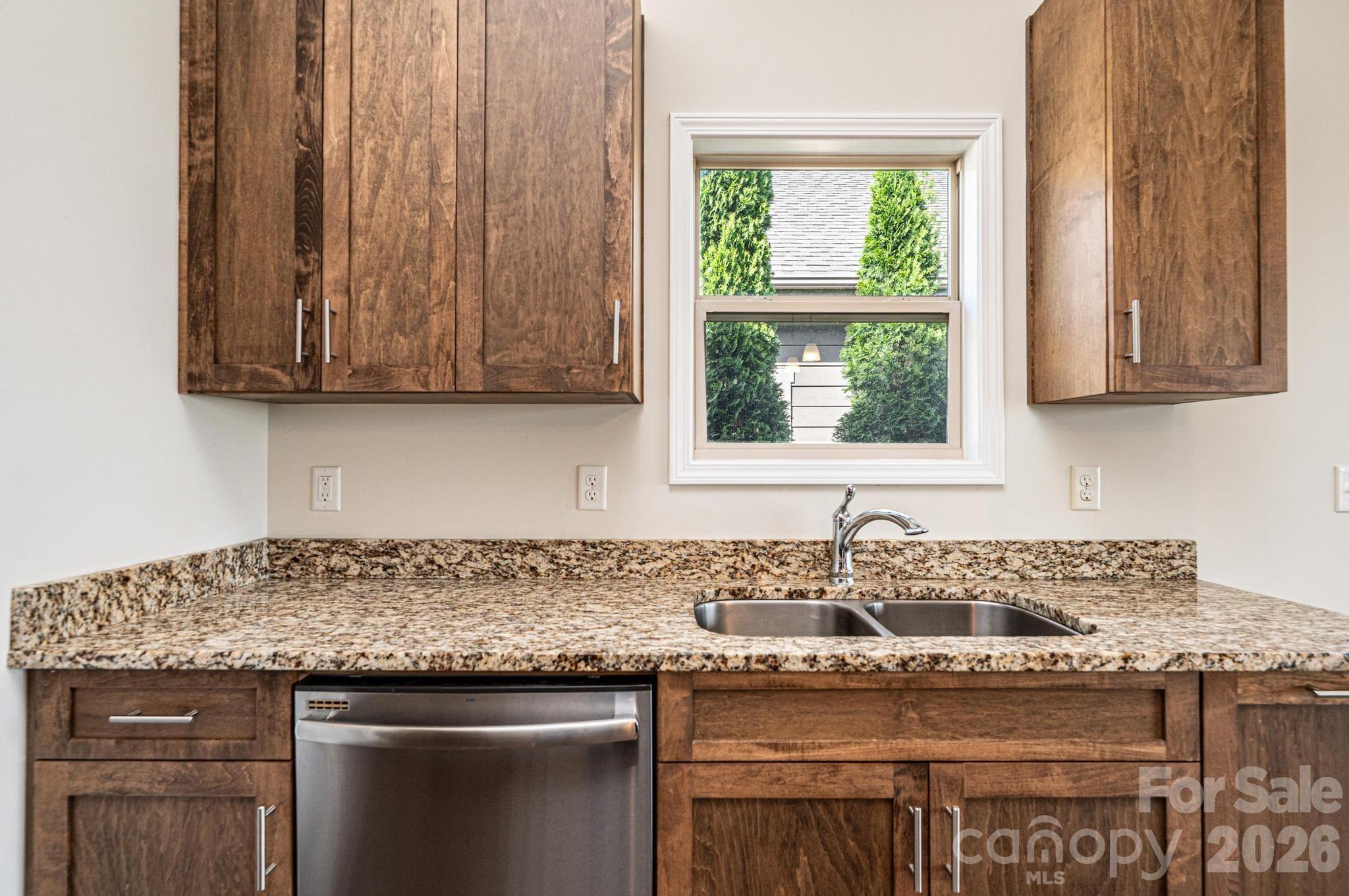 1381 River Club Ridge #C8 — Lenoir