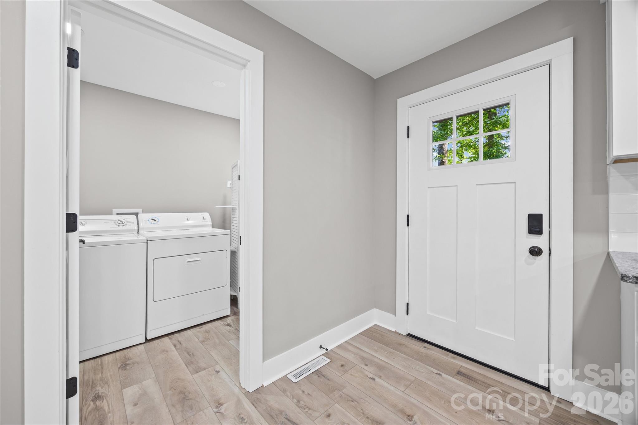 5950 Lake Wylie Road — Clover