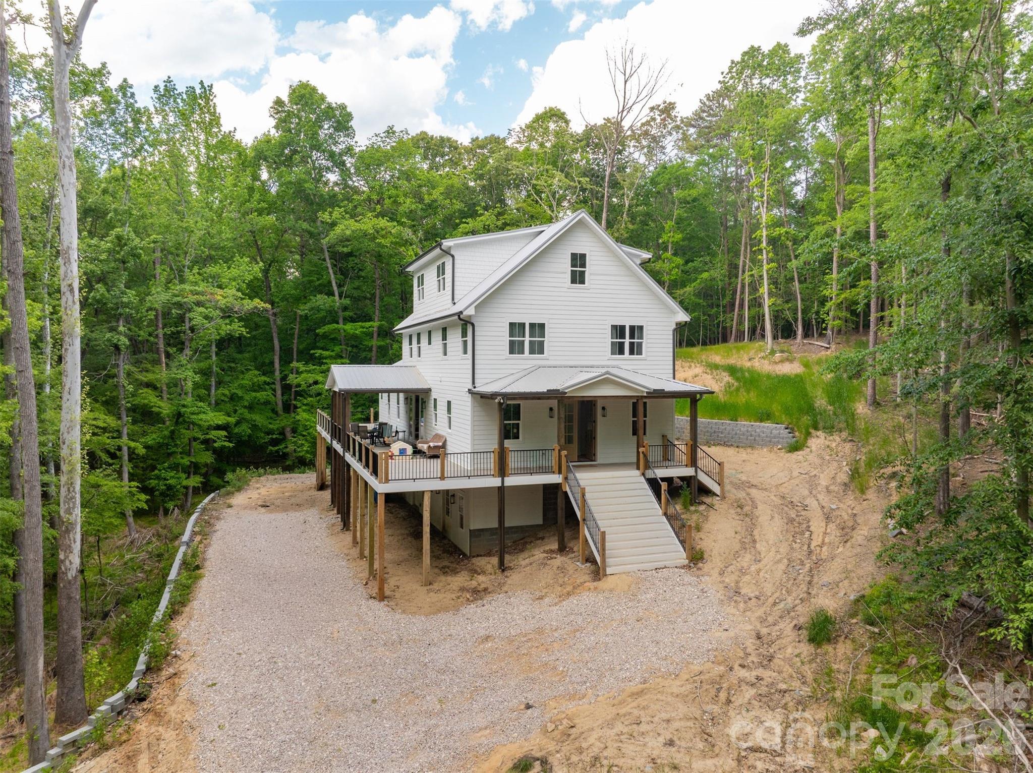1325 Gateshead Lane — Matthews