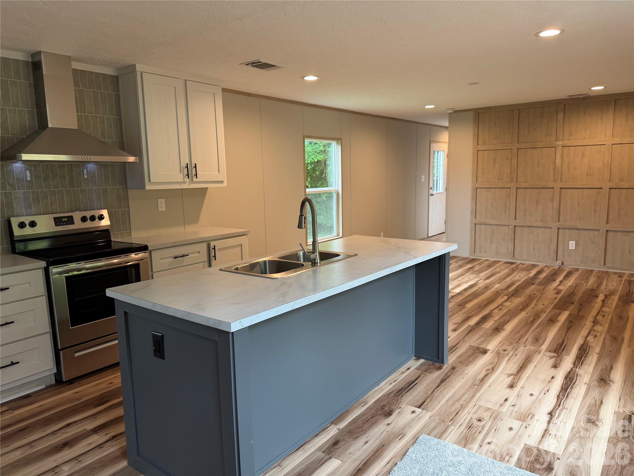 1761 Brown Road — Chester