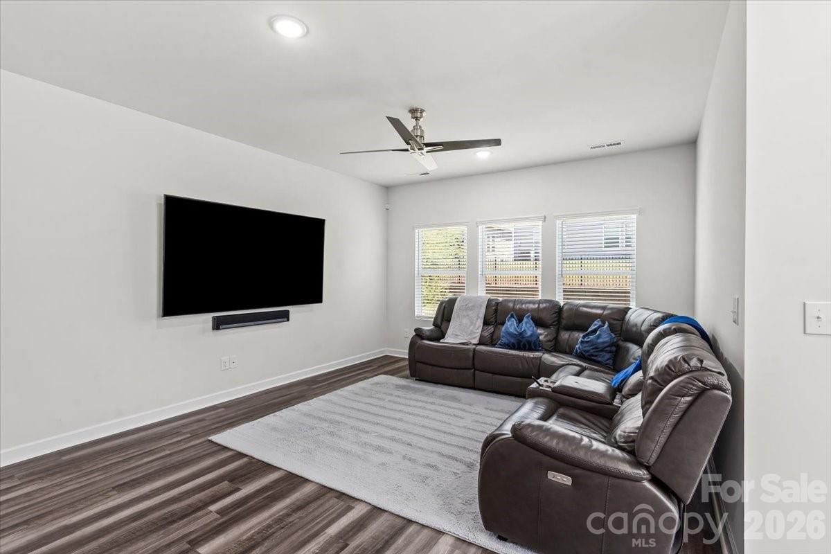9287 Dunwich Drive — Gastonia