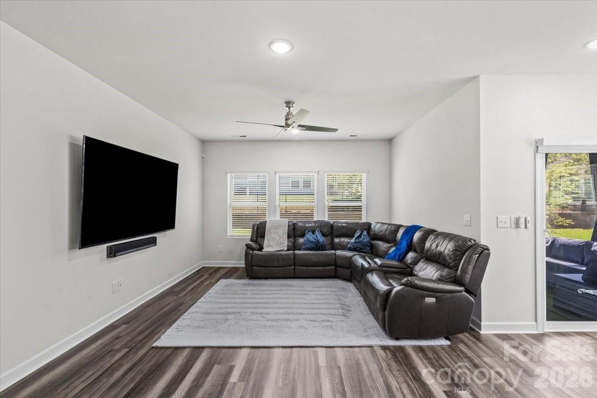 9287 Dunwich Drive — Gastonia