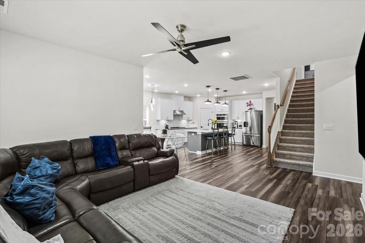9287 Dunwich Drive — Gastonia
