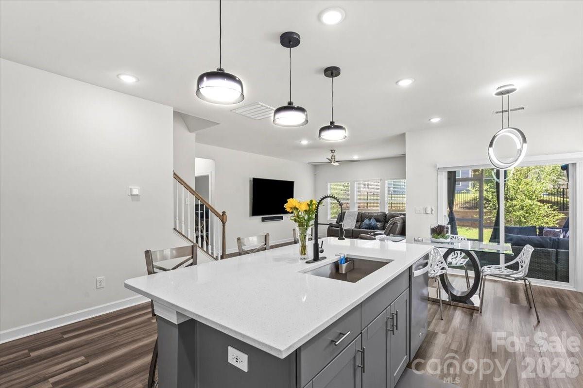 9287 Dunwich Drive — Gastonia