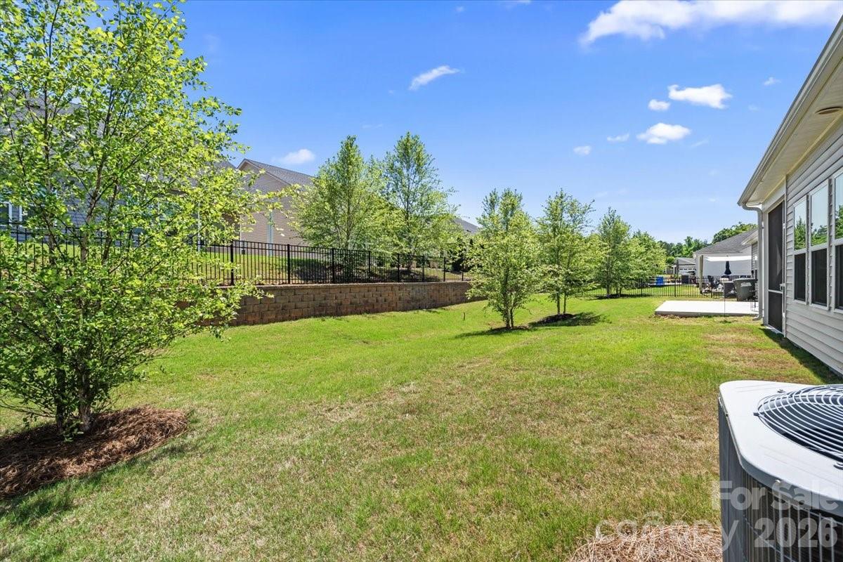 9287 Dunwich Drive — Gastonia