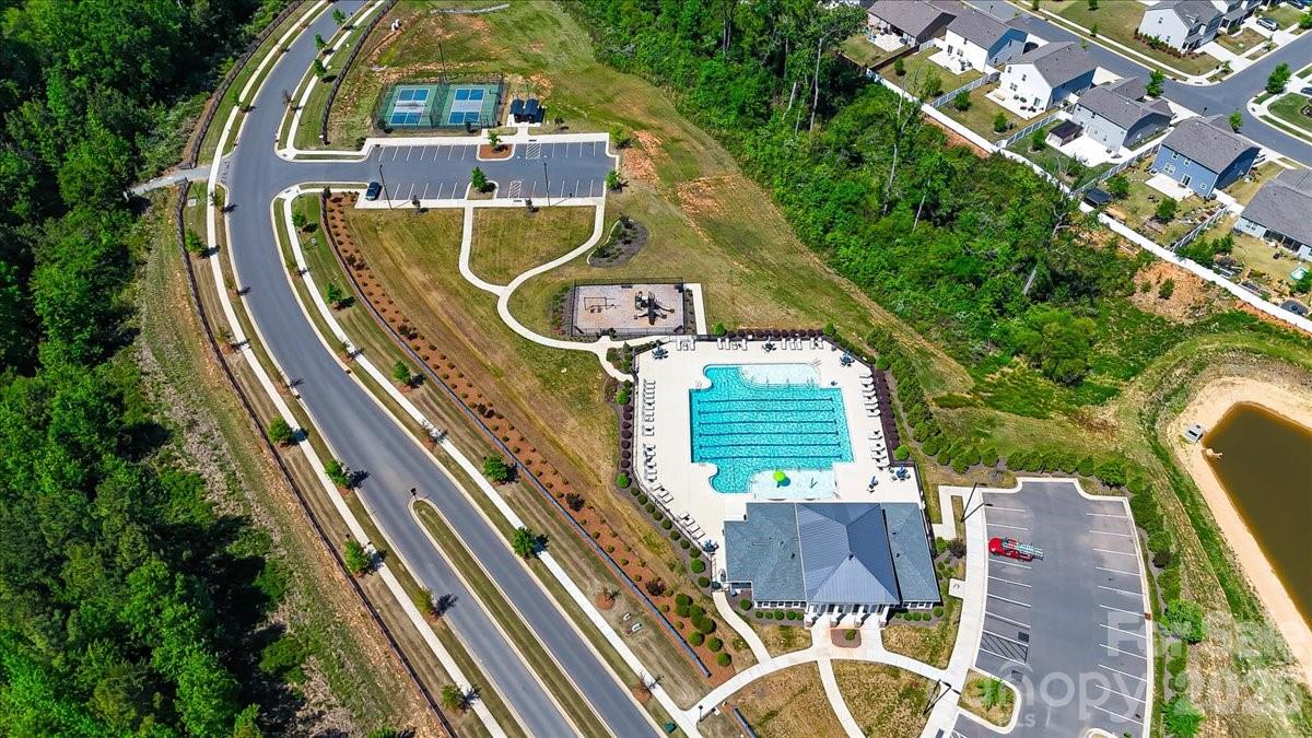 9287 Dunwich Drive — Gastonia