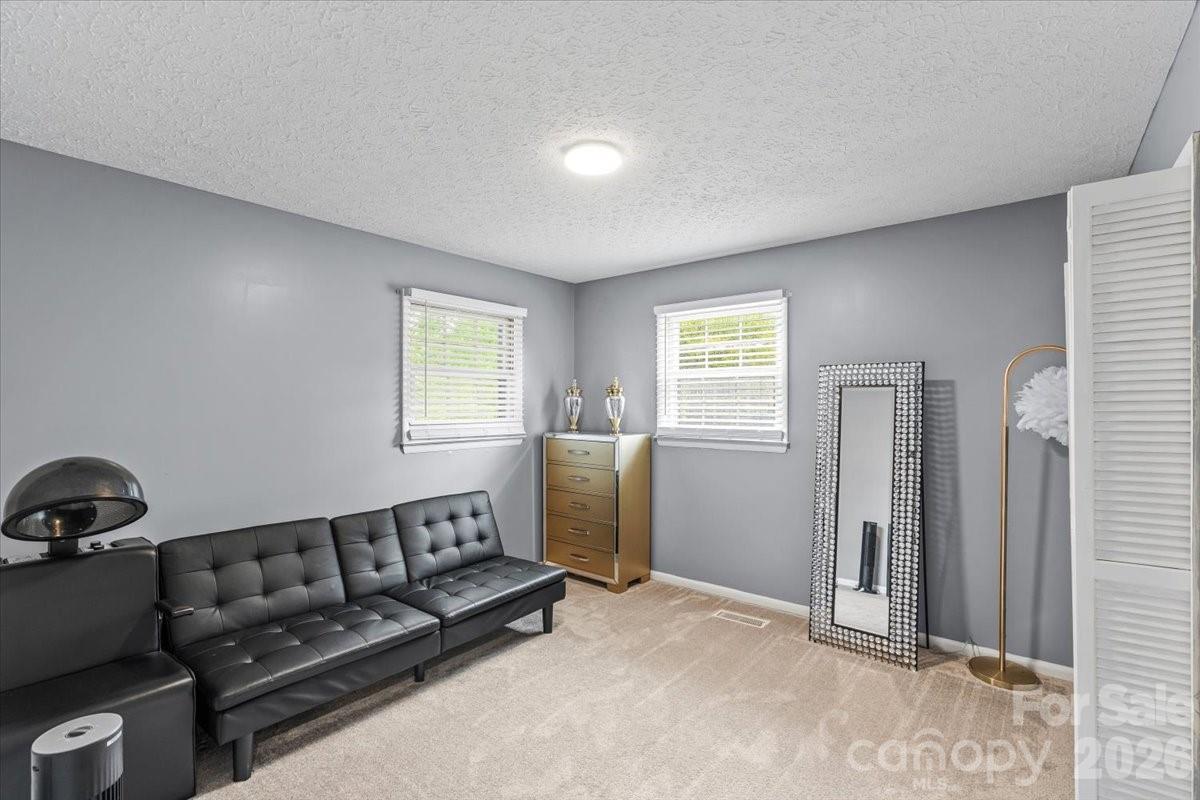 1527 Rhyne Street — Shelby