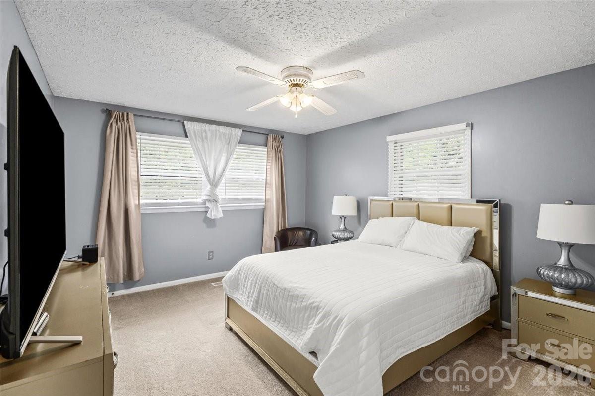 1527 Rhyne Street — Shelby