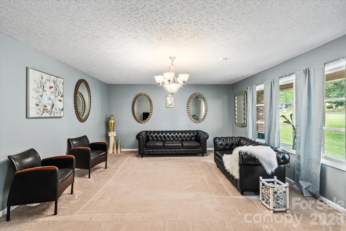 1527 Rhyne Street — Shelby