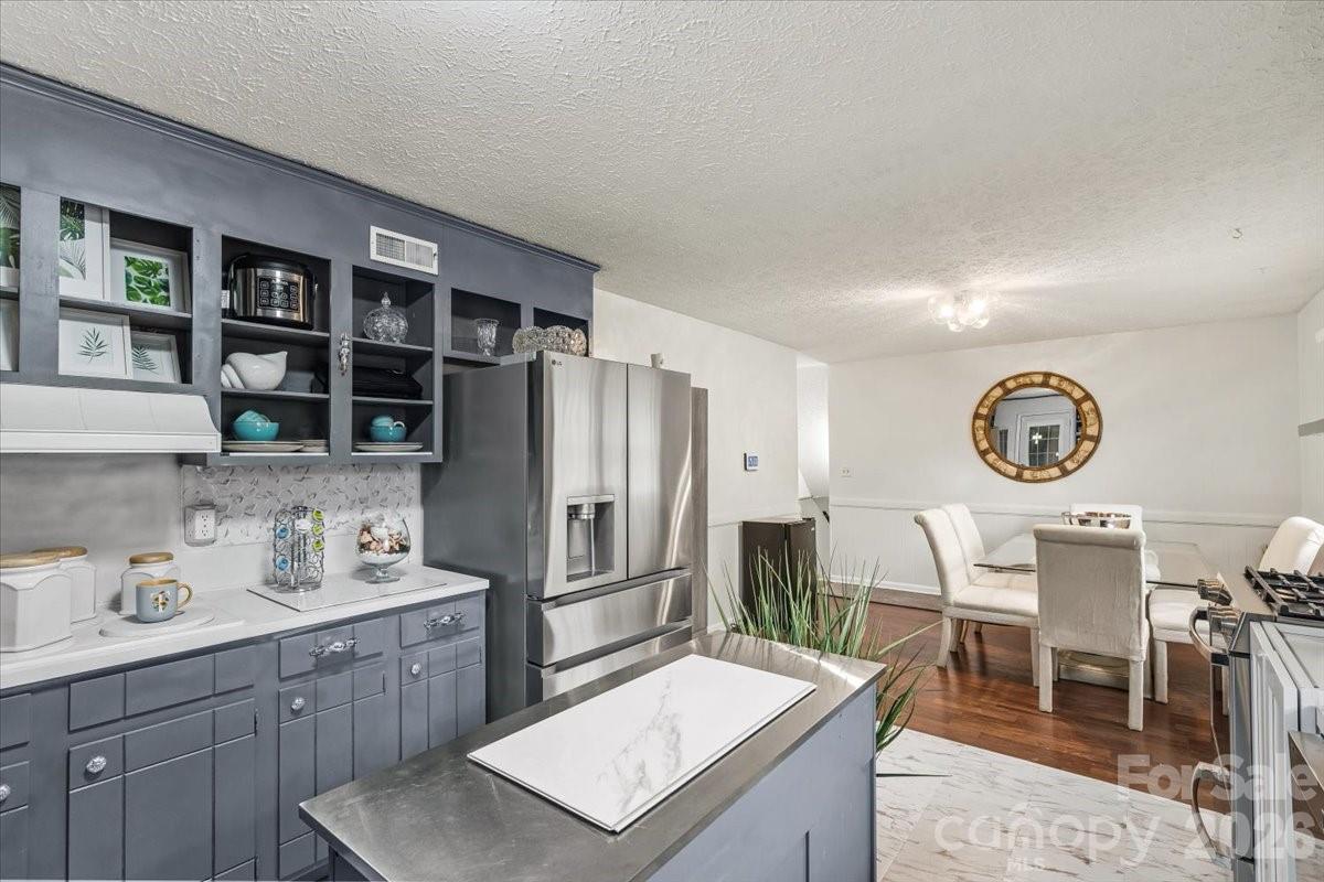 1527 Rhyne Street — Shelby
