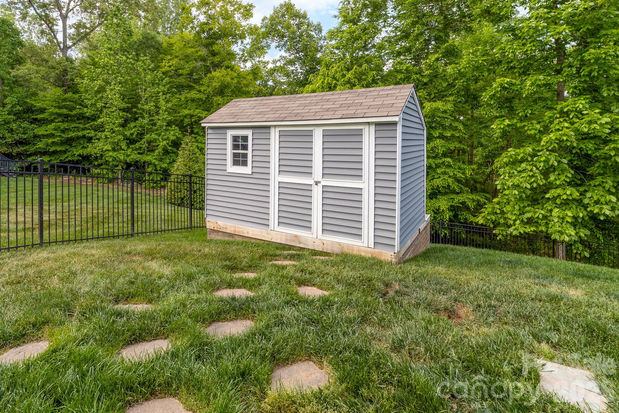 612 Academy Street — McAdenville