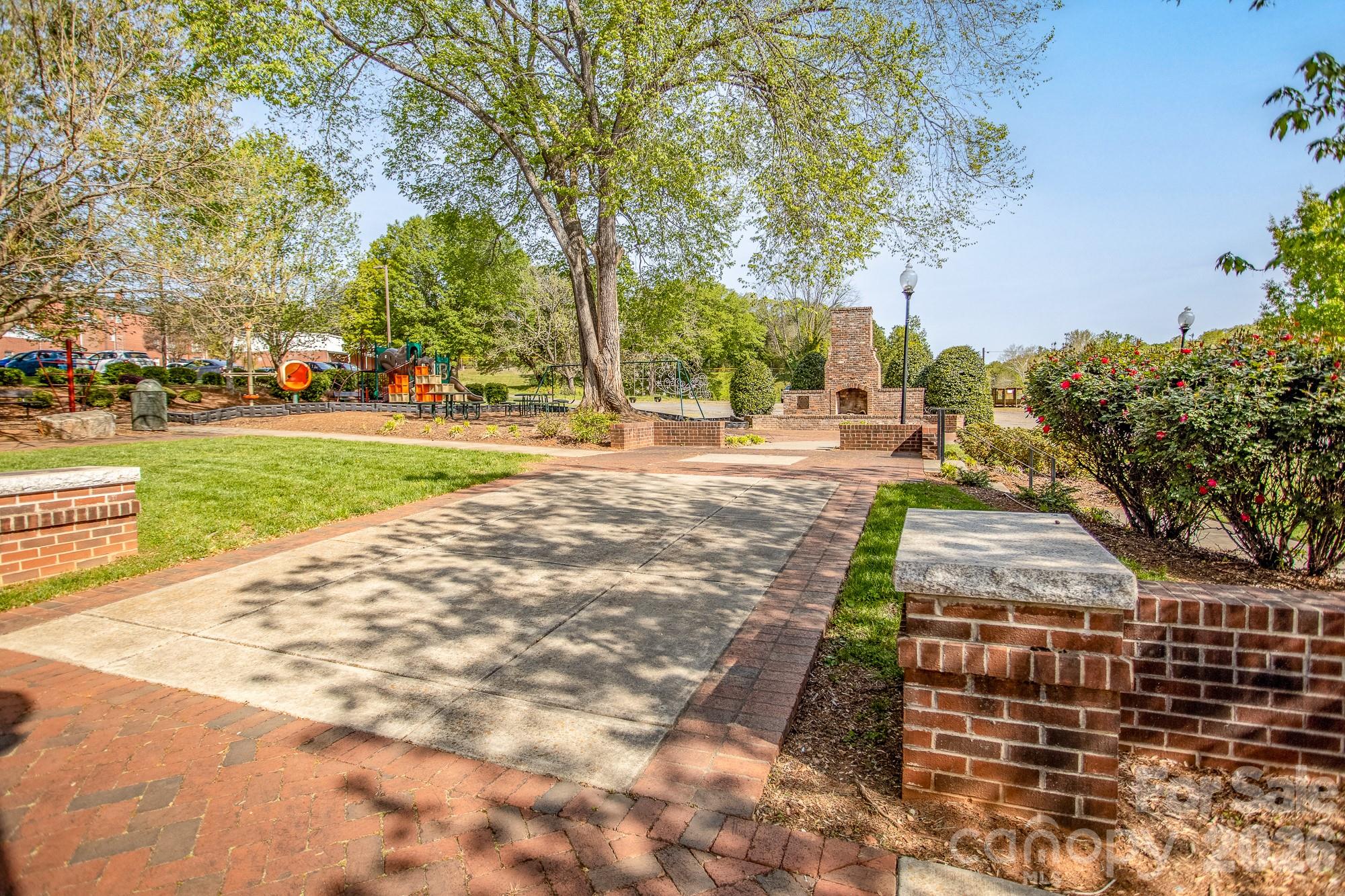 612 Academy Street — McAdenville
