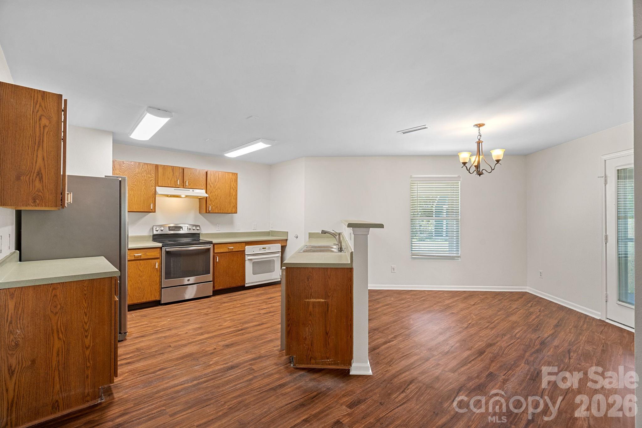 1918 Leesburg Drive — Clover