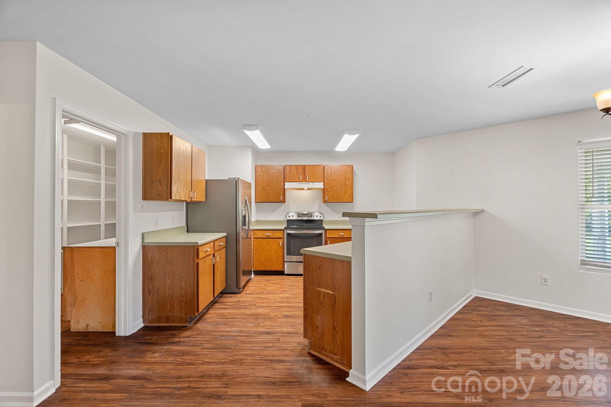 1918 Leesburg Drive — Clover