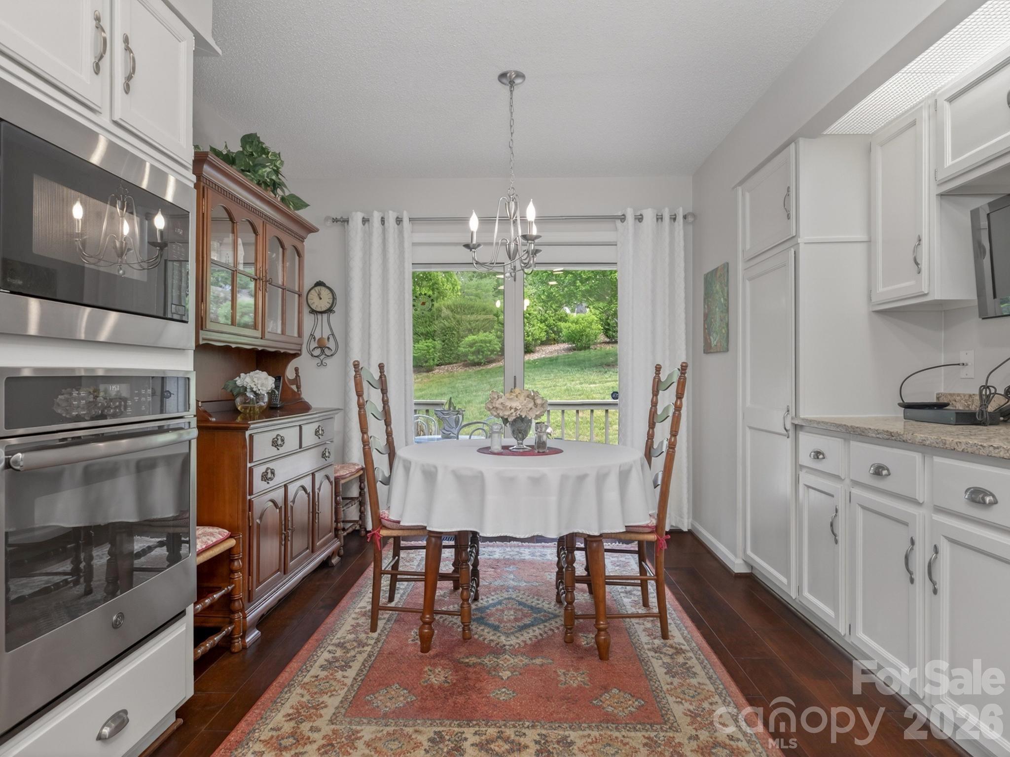 136 Deerlake Drive — Asheville