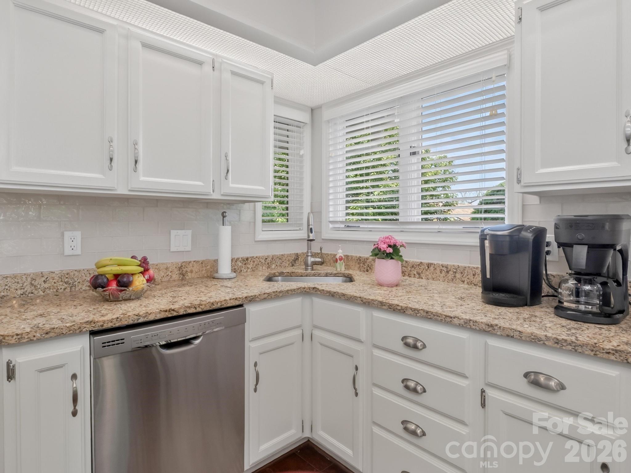 136 Deerlake Drive — Asheville