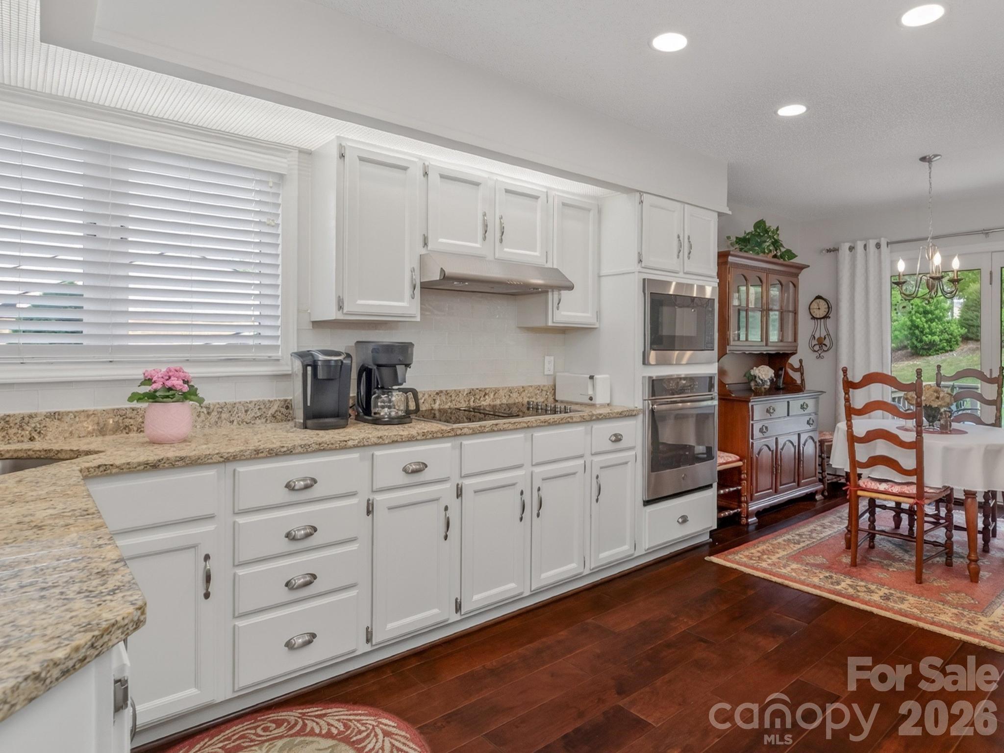 136 Deerlake Drive — Asheville