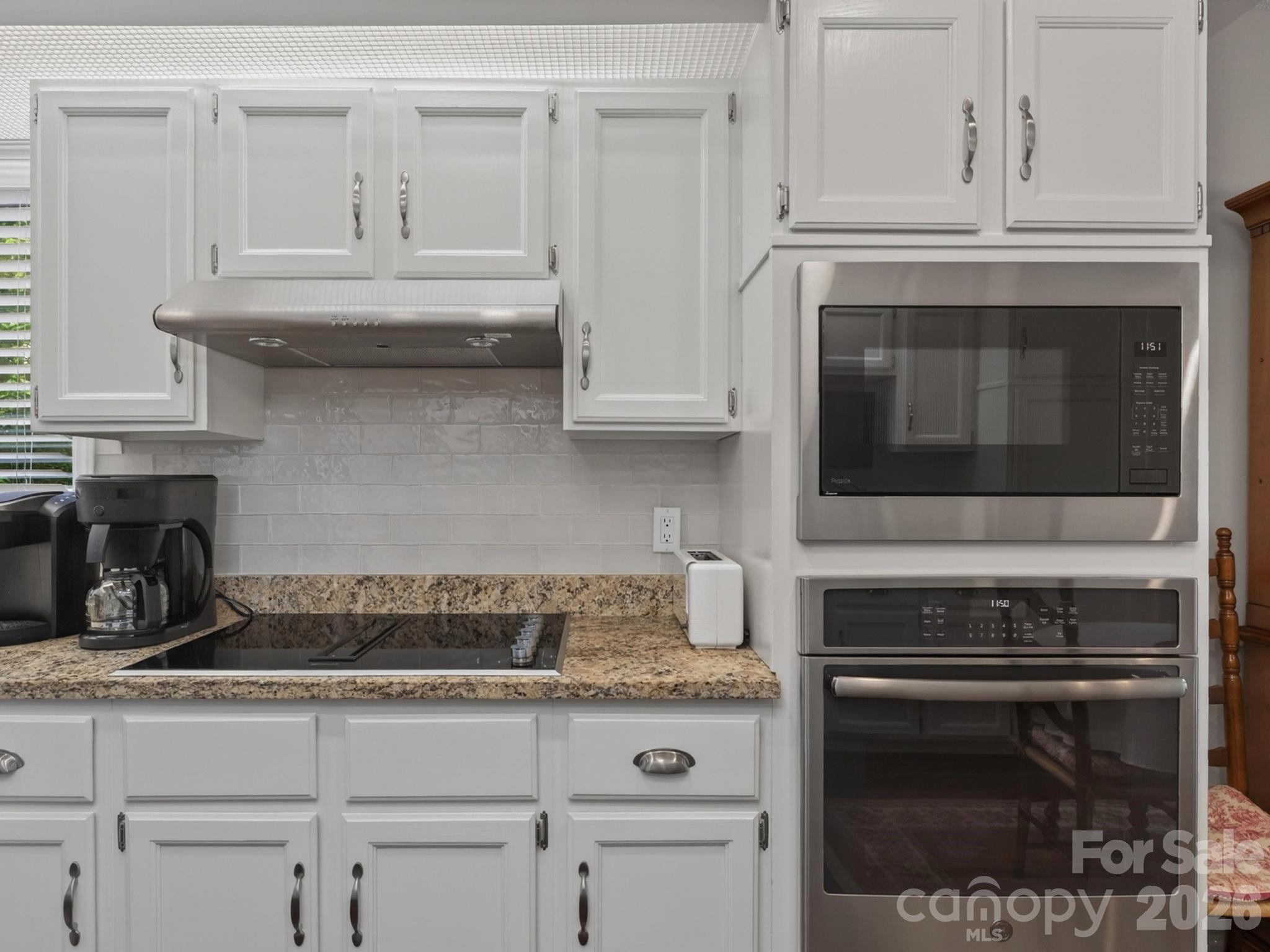 136 Deerlake Drive — Asheville