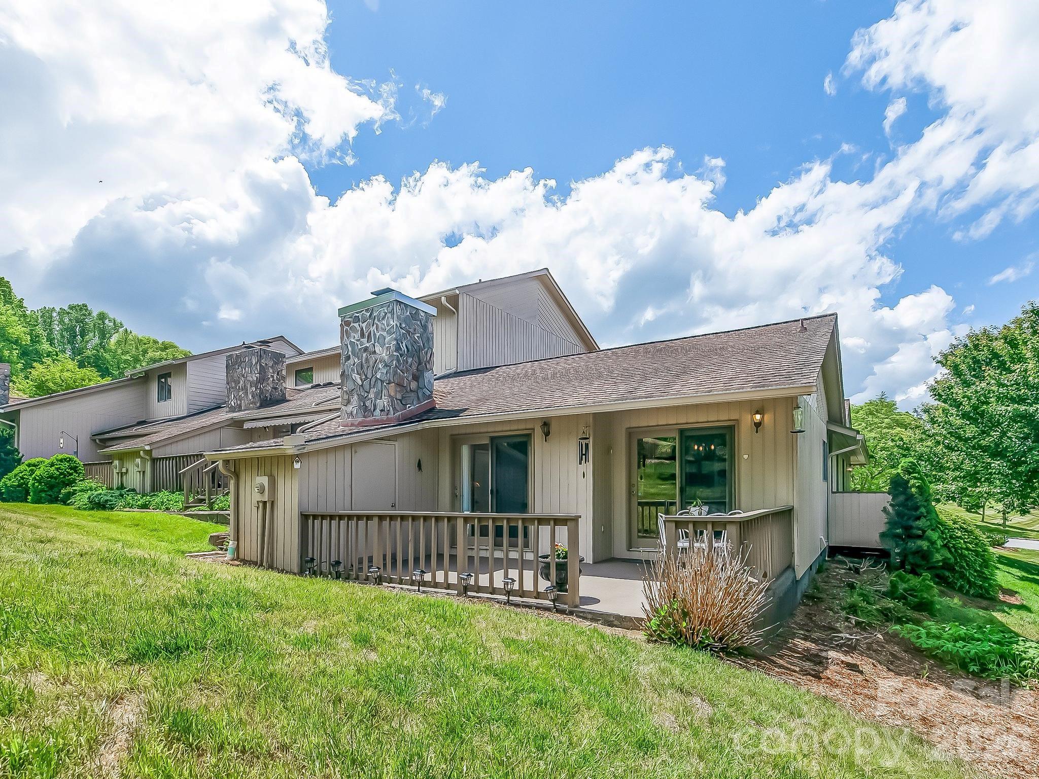 136 Deerlake Drive — Asheville