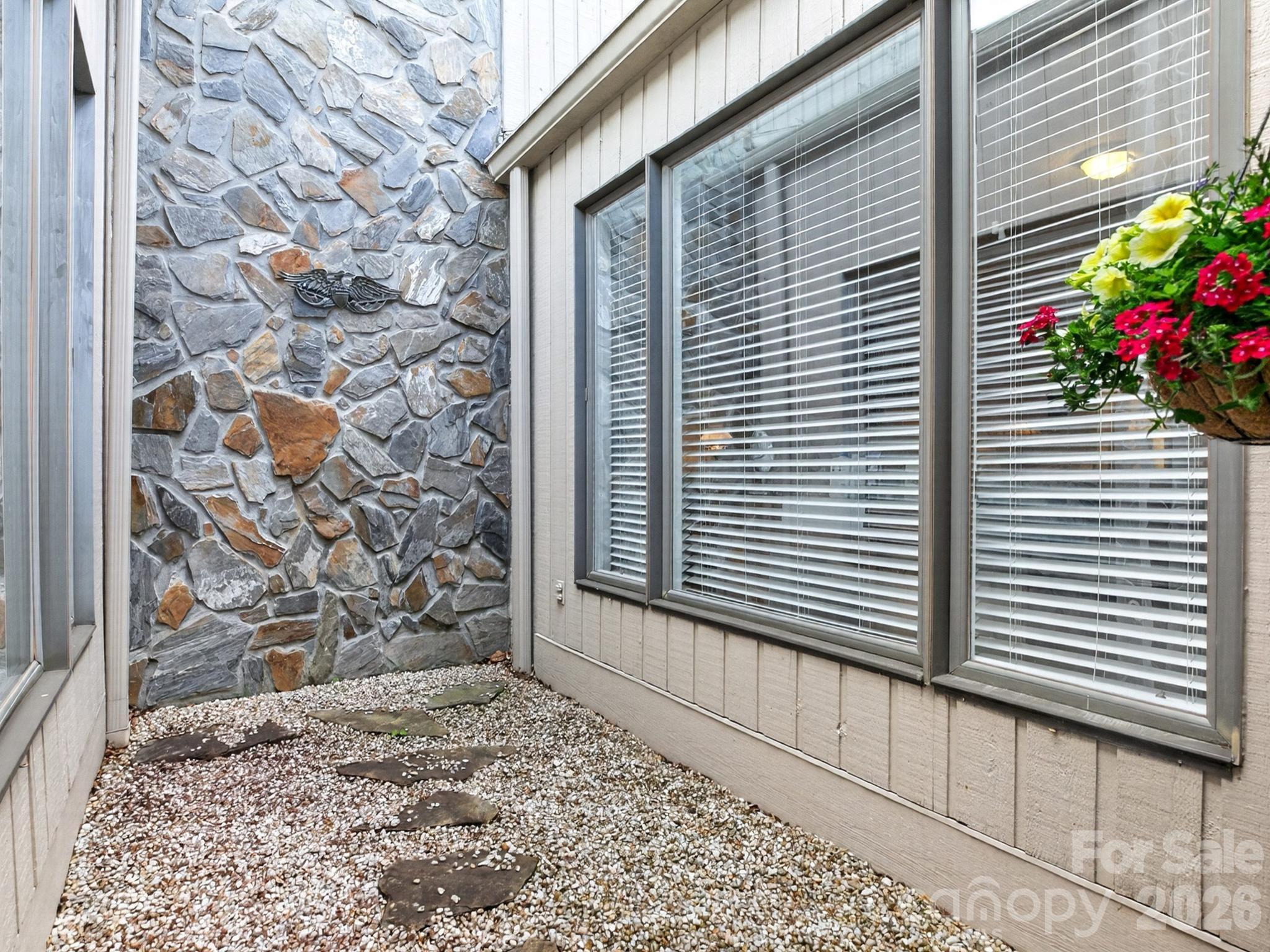136 Deerlake Drive — Asheville