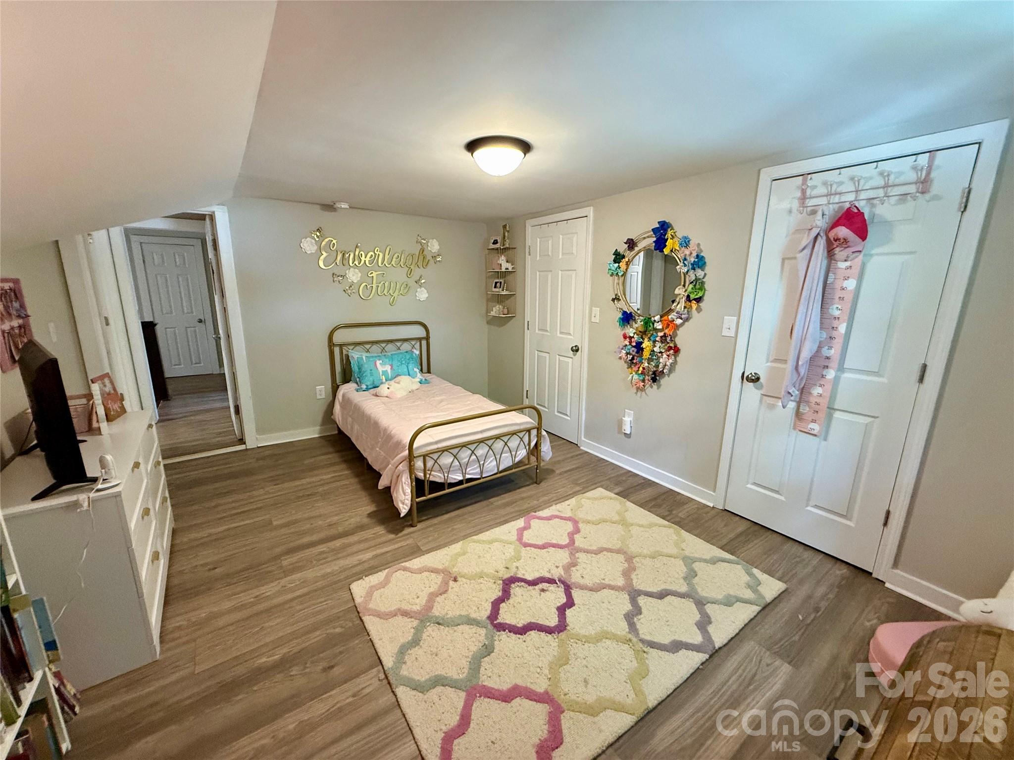 2709 N Main Avenue — Newton