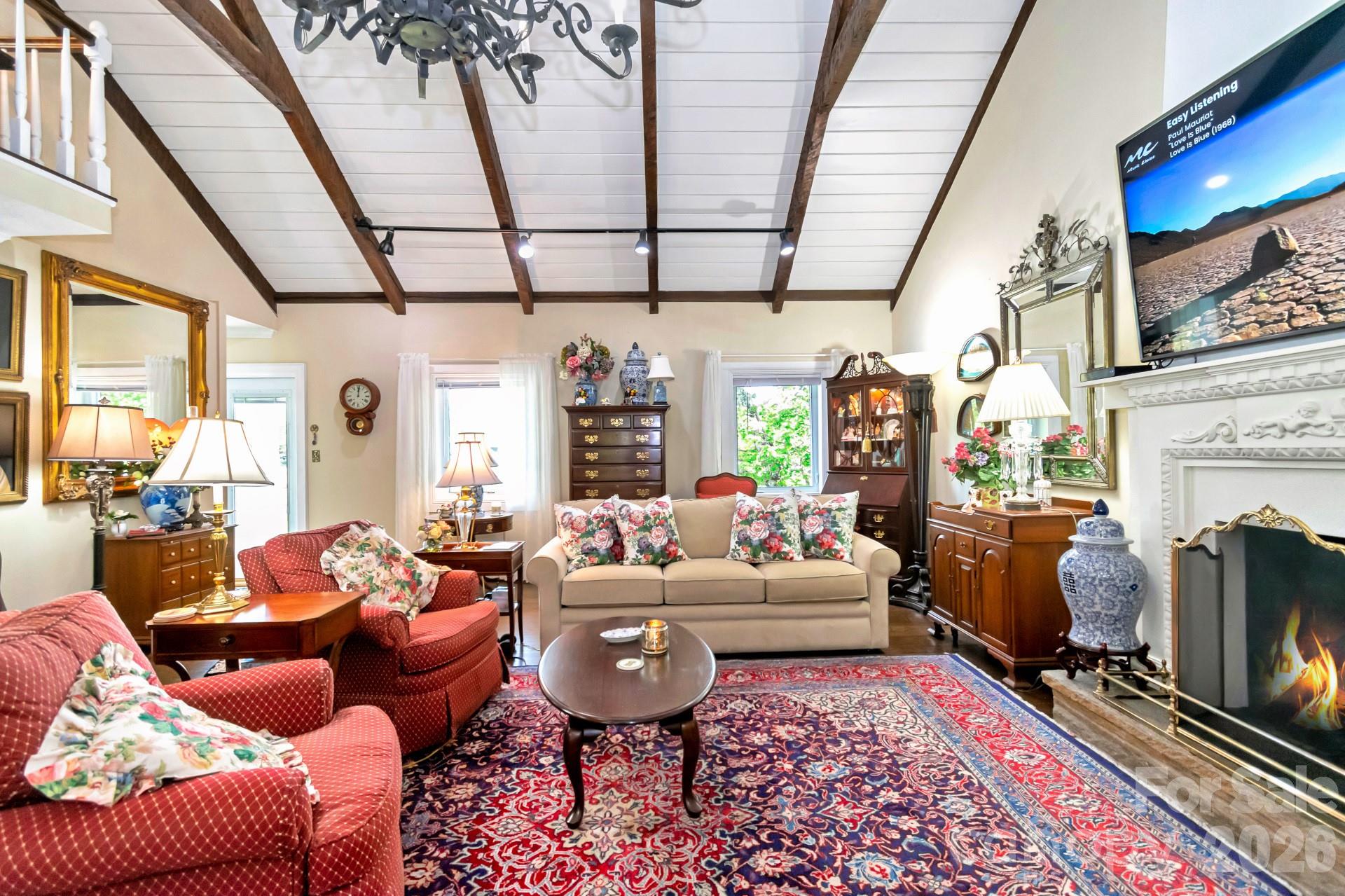 195 Fairway Lane — Blowing Rock
