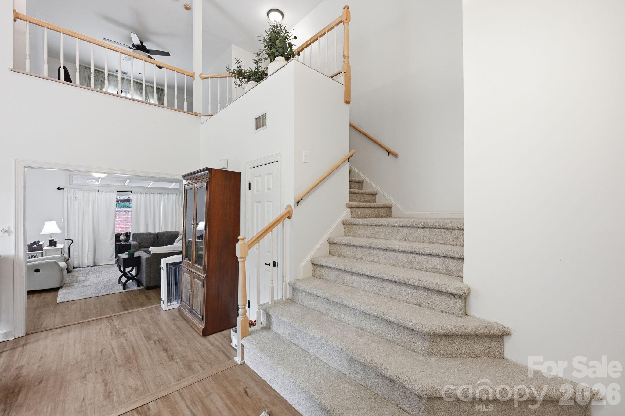 7014 Walton Heath Lane — Charlotte