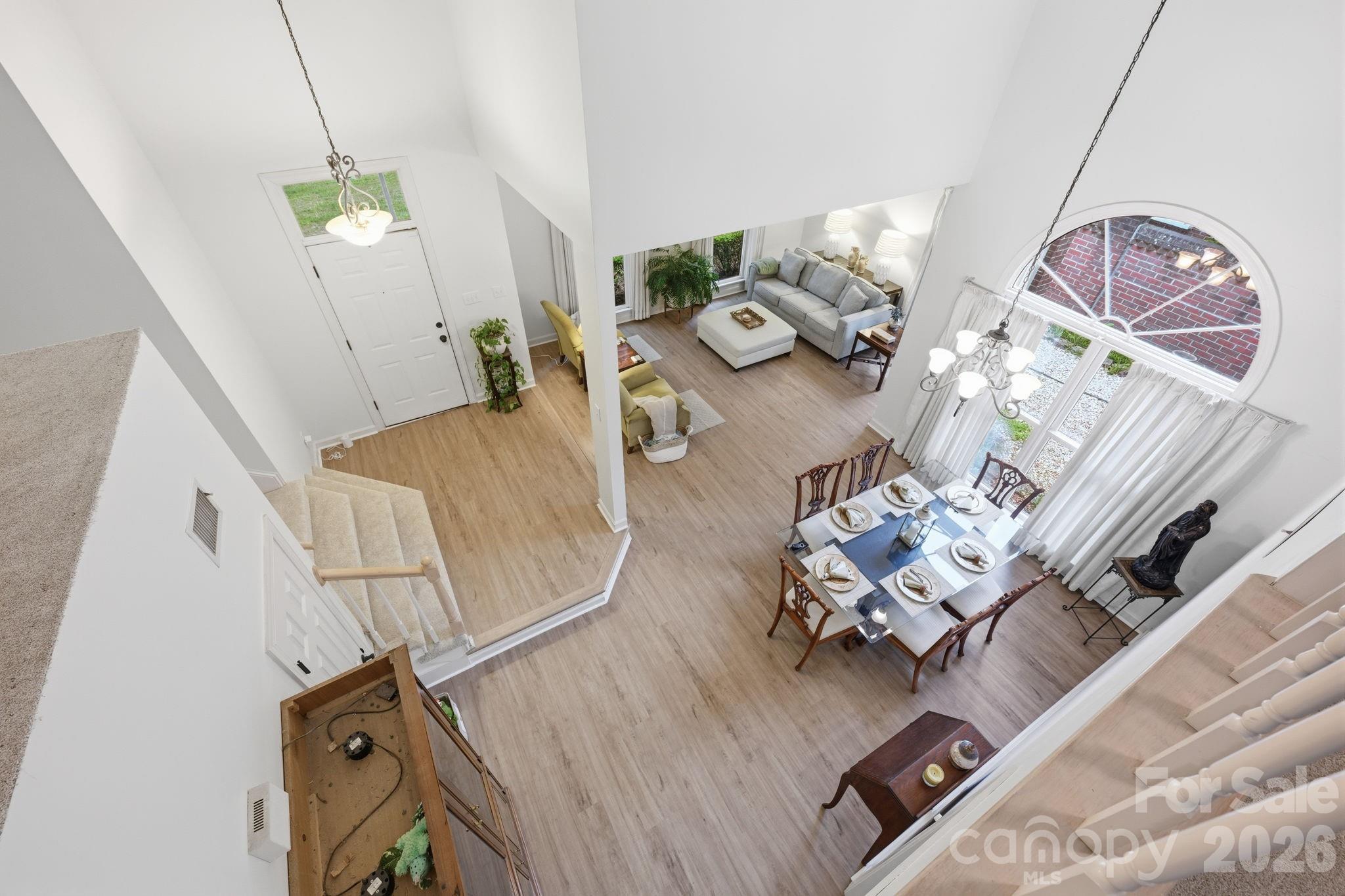 7014 Walton Heath Lane — Charlotte