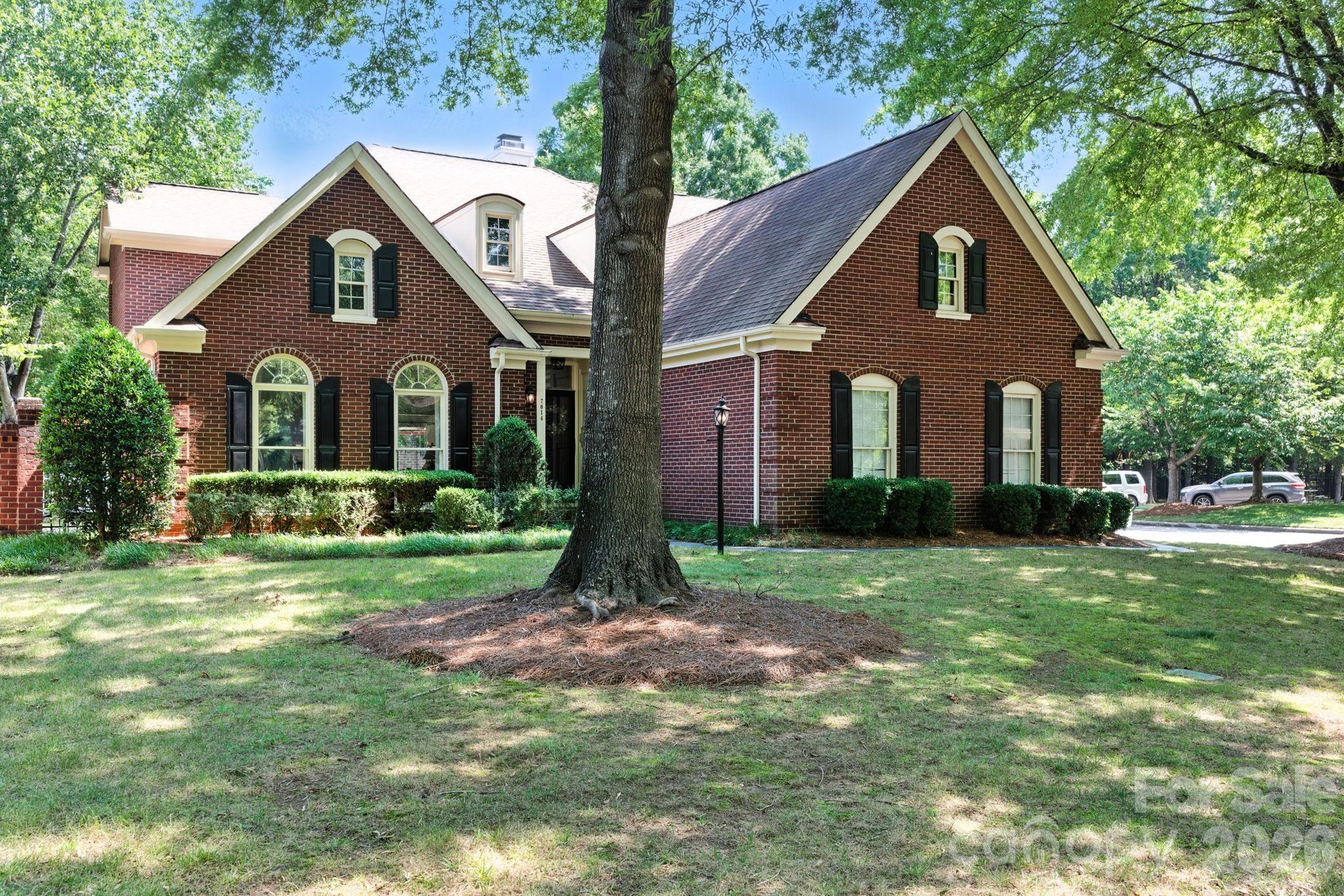 7014 Walton Heath Lane — Charlotte